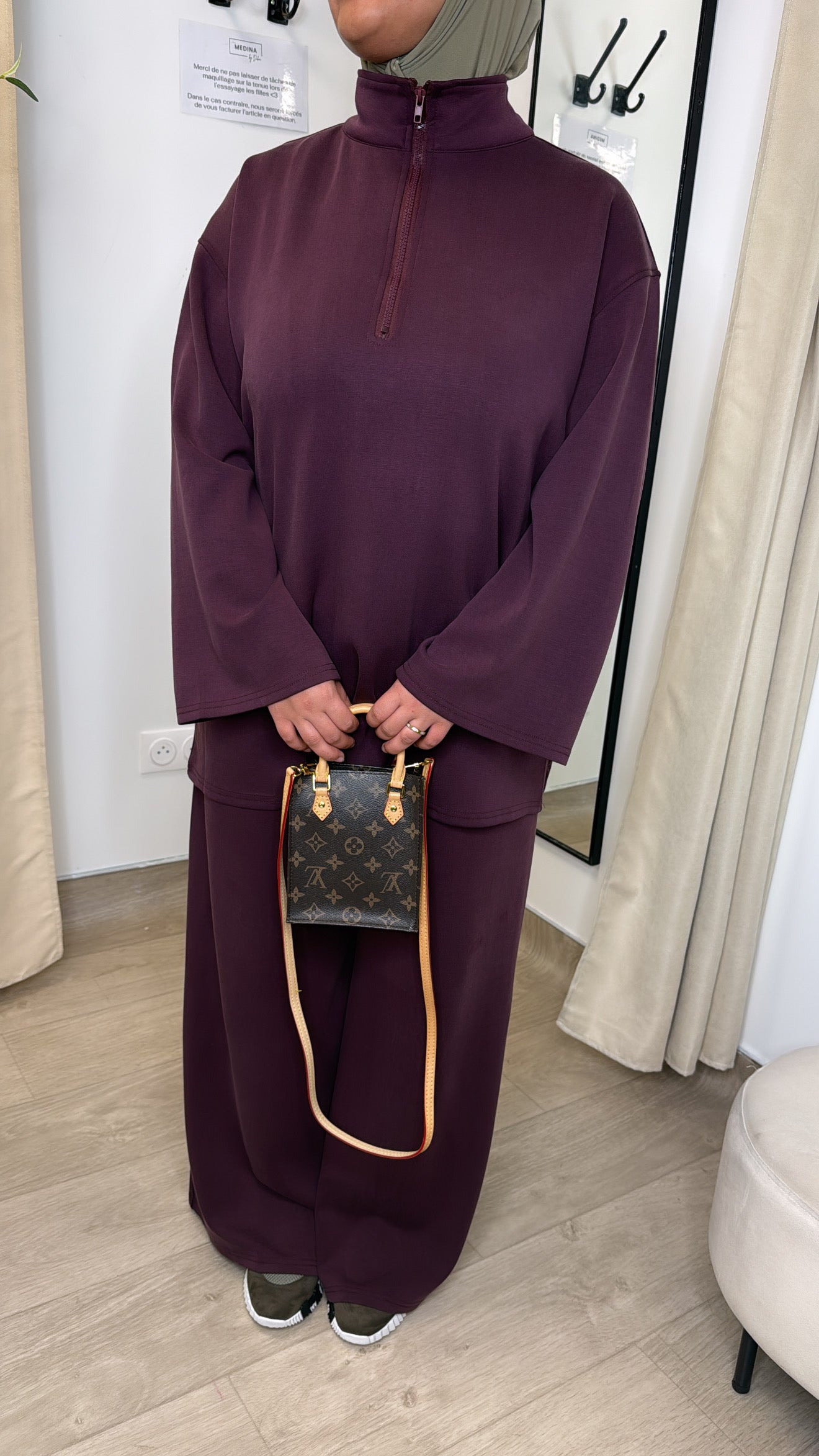 ENSEMBLE AUREA FIT [ prune ]