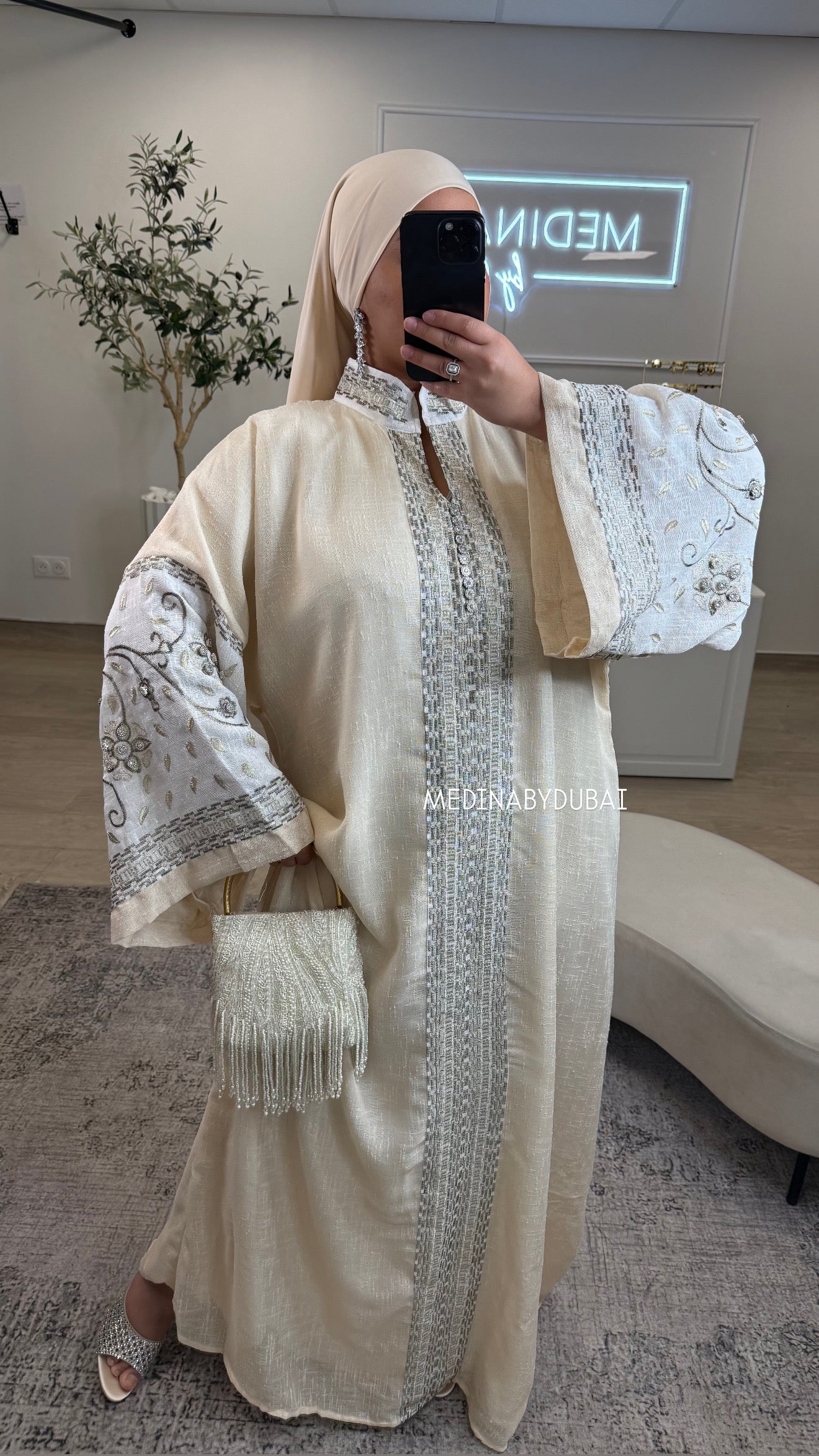 ROBE LIN BRODÉ AVEC DIAMANTS [ crème ] LEYRA