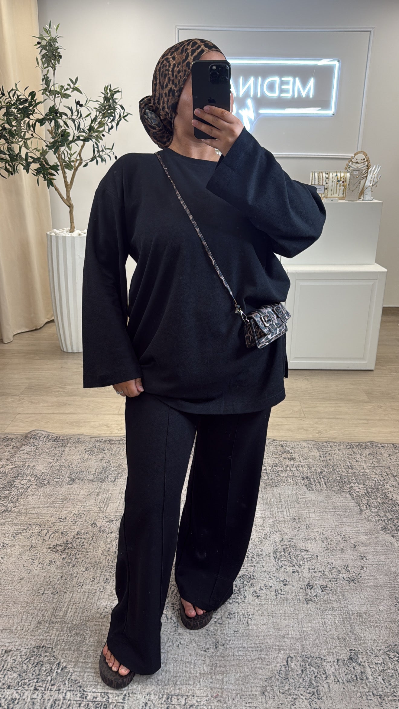 ENSEMBLE T-SHIRT MANCHE LONGUE + PANTALON [ noir ]
