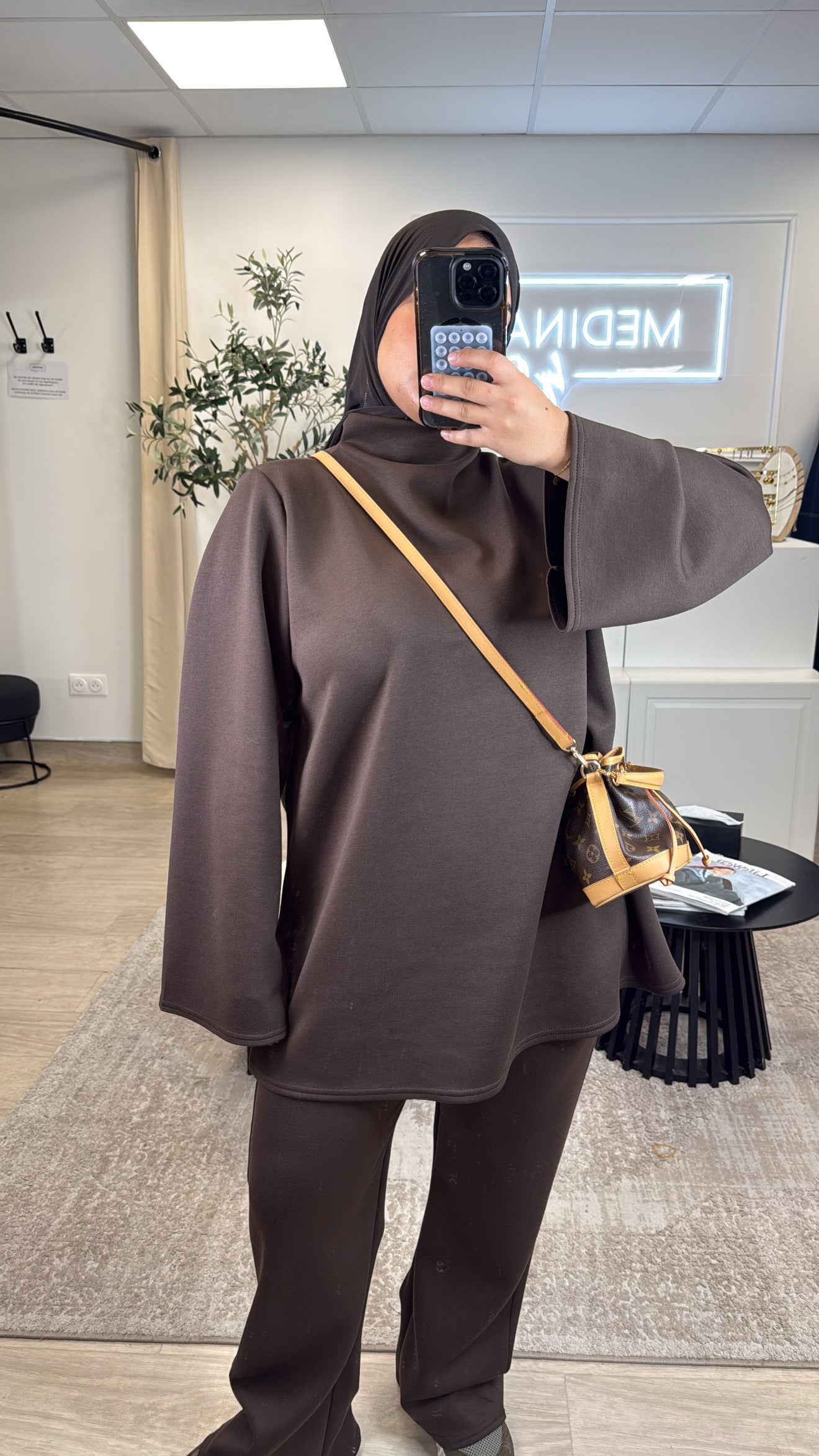 ENSEMBLE CLASSY [ CHOCO ]