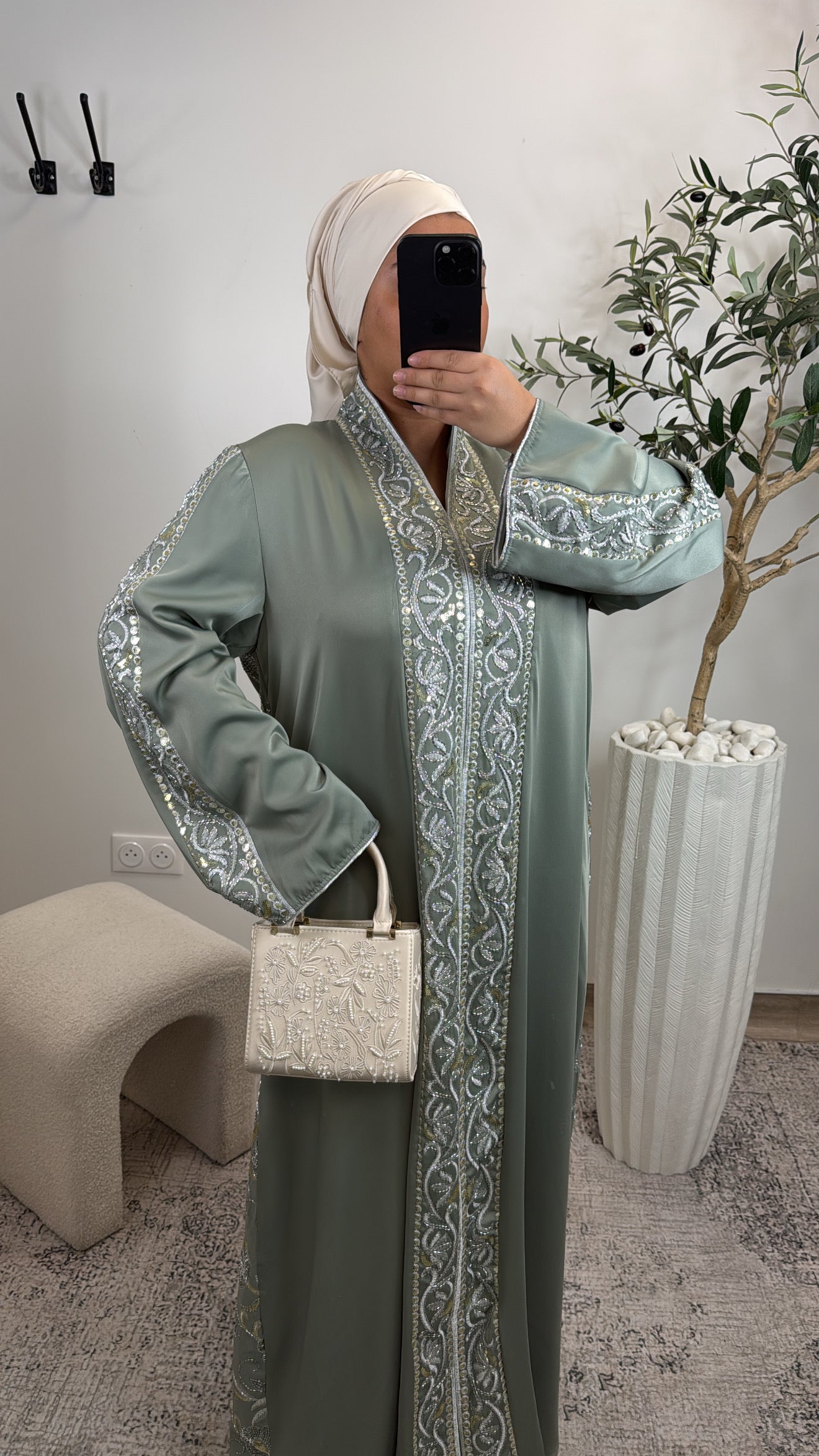 ABAYA BRODÉ FIL [ vert d’eau ]