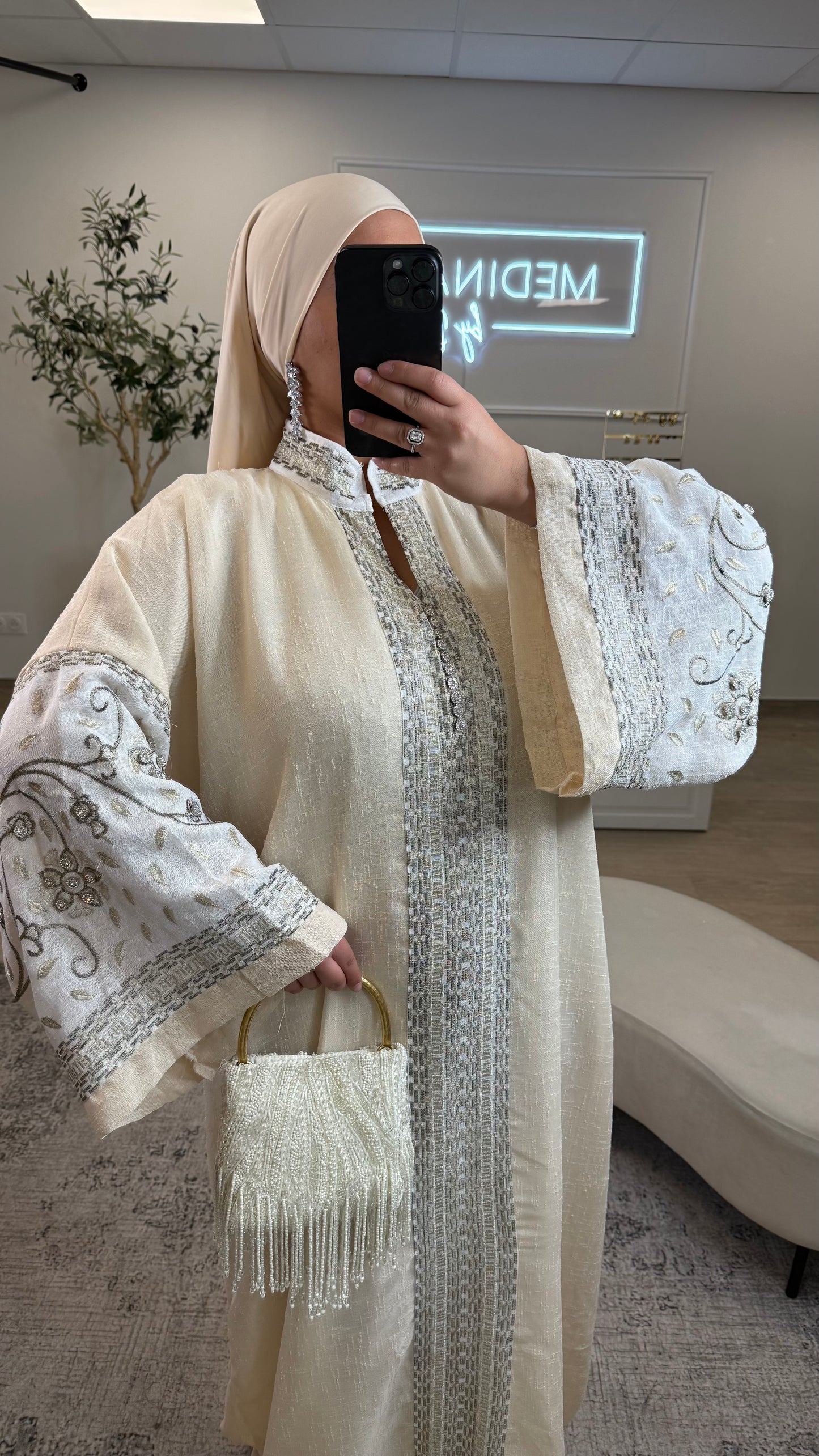 ROBE LIN BRODÉ AVEC DIAMANTS [ crème ] LEYRA